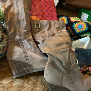 Dr. Scholl's Brown Suede Wedge Boots